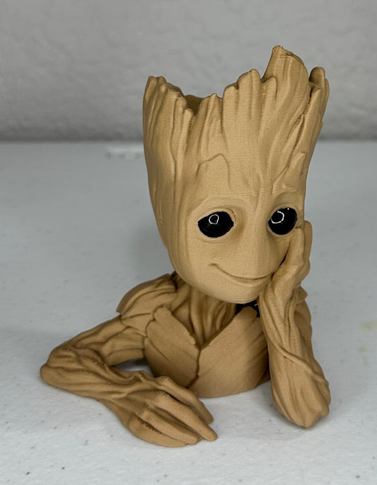 Baby Groot Planter -Thinking