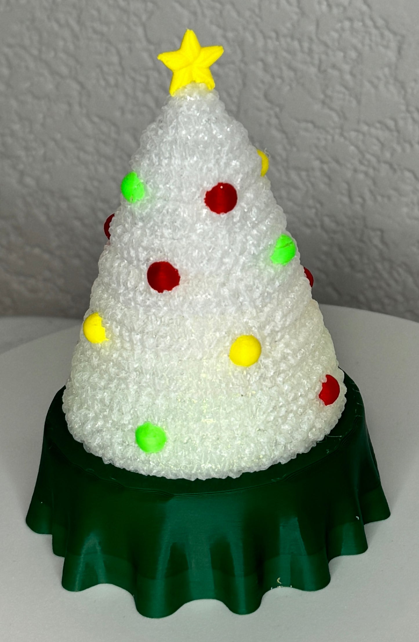 Christmas Tree with skirt