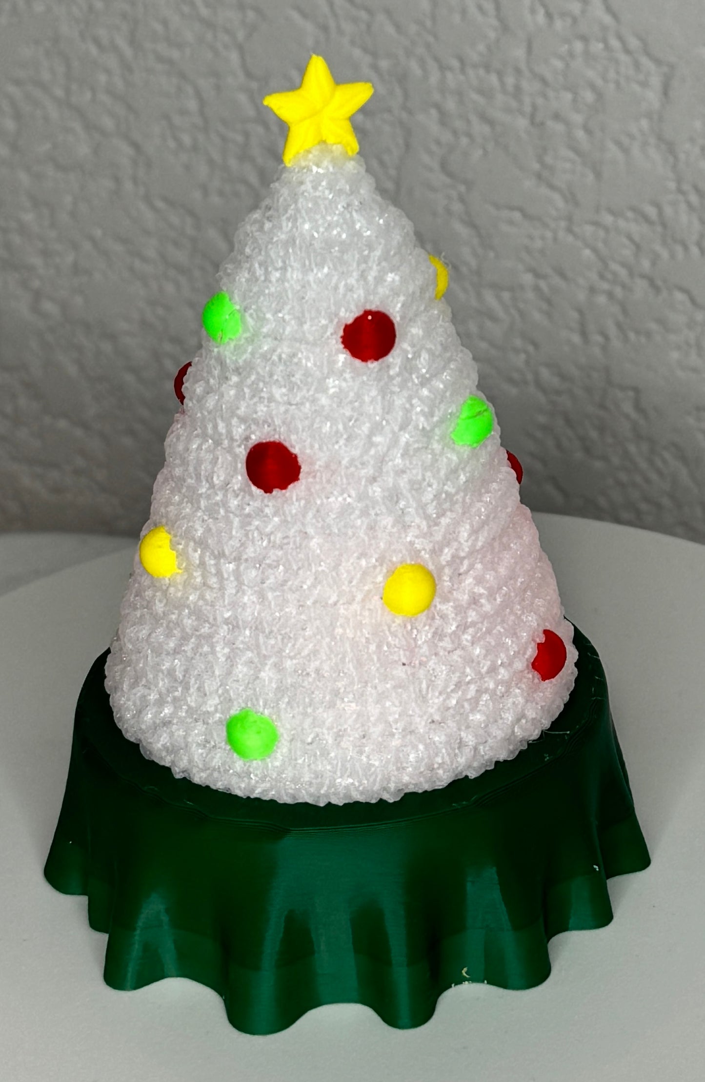 Christmas Tree with skirt